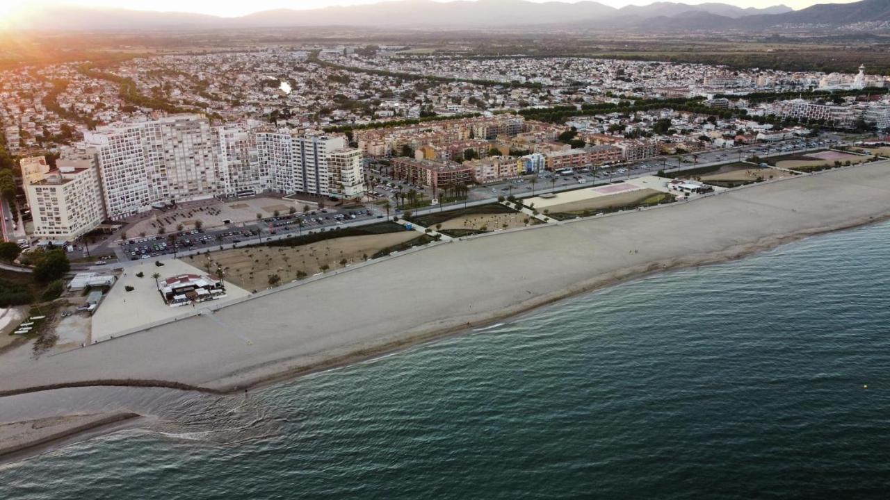 Holidays P16 - Hidromasaje Empuriabrava Buitenkant foto
